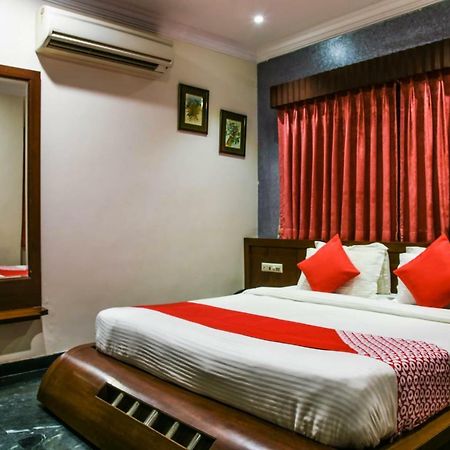 Oyo 1681 Hotel Devansh อุเดเปอร์ ภายนอก รูปภาพ