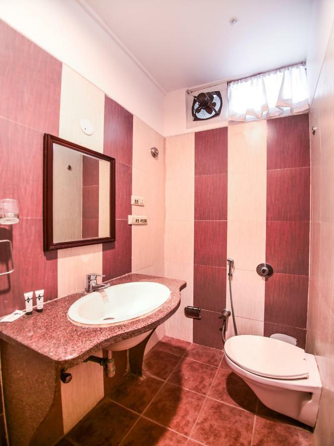 Oyo 1681 Hotel Devansh อุเดเปอร์ ภายนอก รูปภาพ