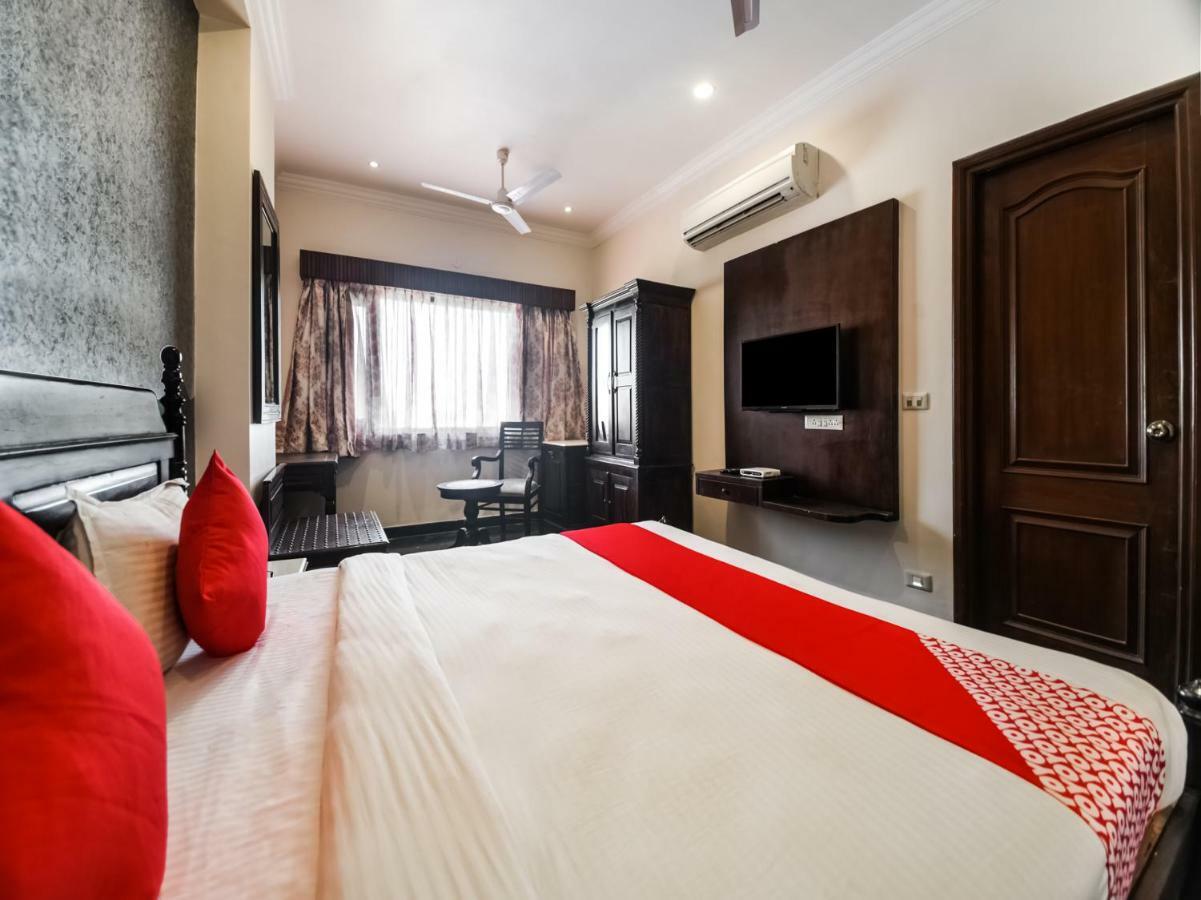 Oyo 1681 Hotel Devansh อุเดเปอร์ ภายนอก รูปภาพ