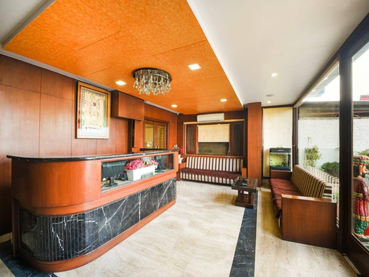 Oyo 1681 Hotel Devansh อุเดเปอร์ ภายนอก รูปภาพ