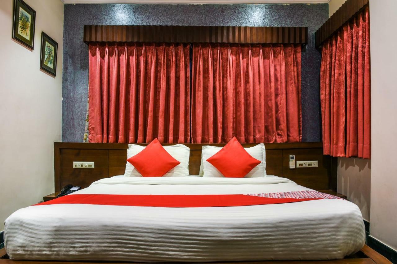 Oyo 1681 Hotel Devansh อุเดเปอร์ ภายนอก รูปภาพ