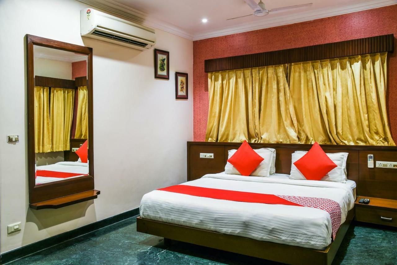 Oyo 1681 Hotel Devansh อุเดเปอร์ ภายนอก รูปภาพ